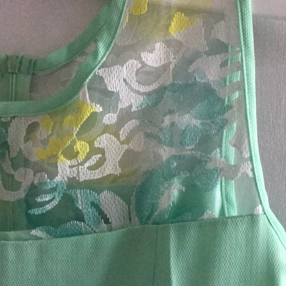 Spring dress - Picture 3 of 6